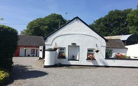 Cummins Cottages